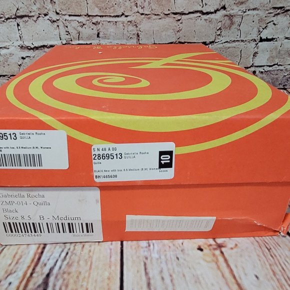 Gabriella Rocha Quilla Patent Platform Pumps - Picture 9 of 11